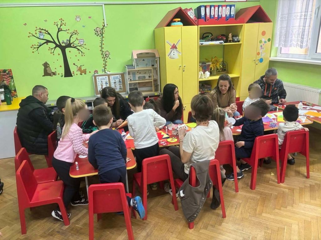 „Есенна енергия - вкусни дарове от природата“ - Седмица на здравословното хранене в група "Гъбка" - ДГ Радост - Бургас